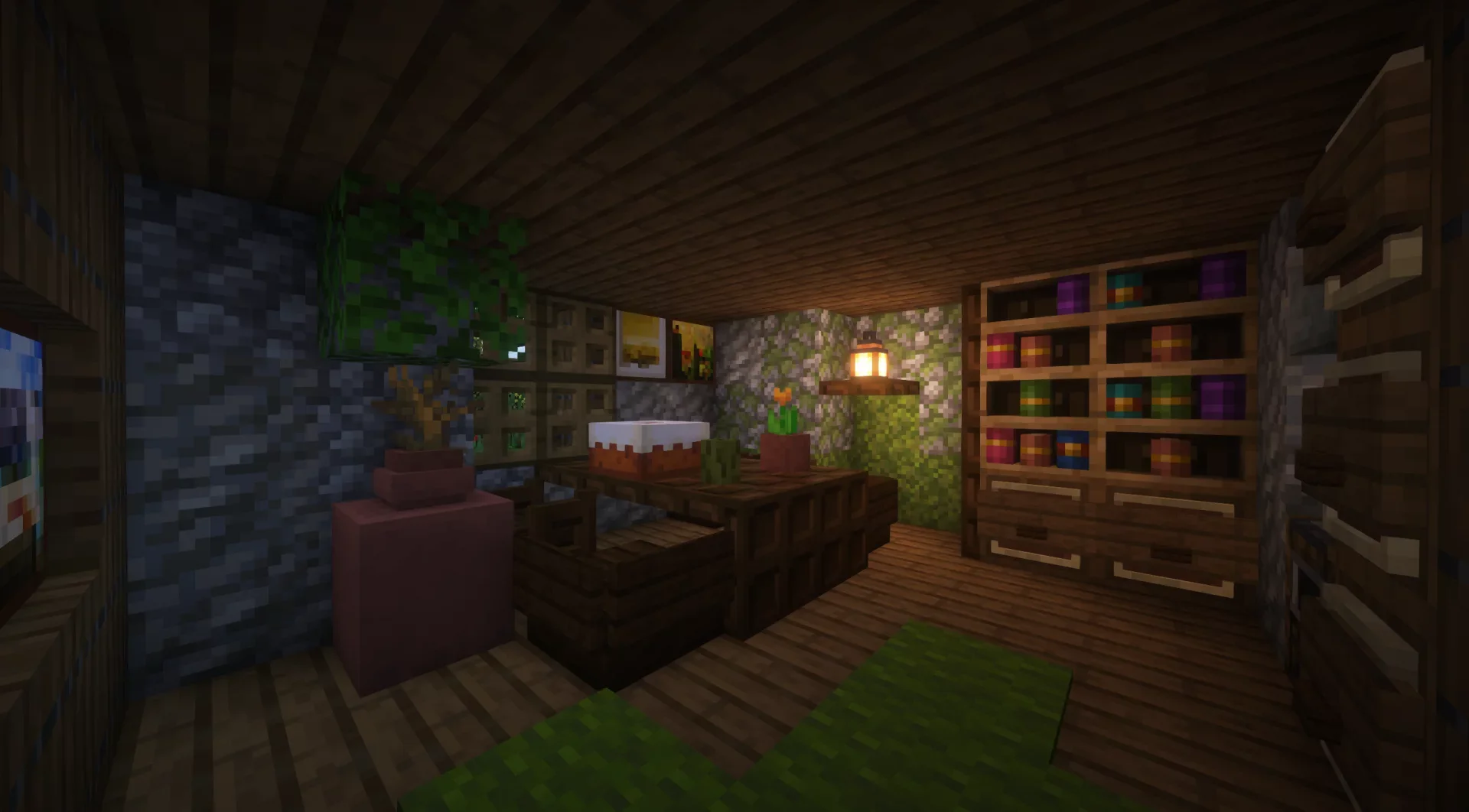 Small Diagonal Starter Home - Image 19
